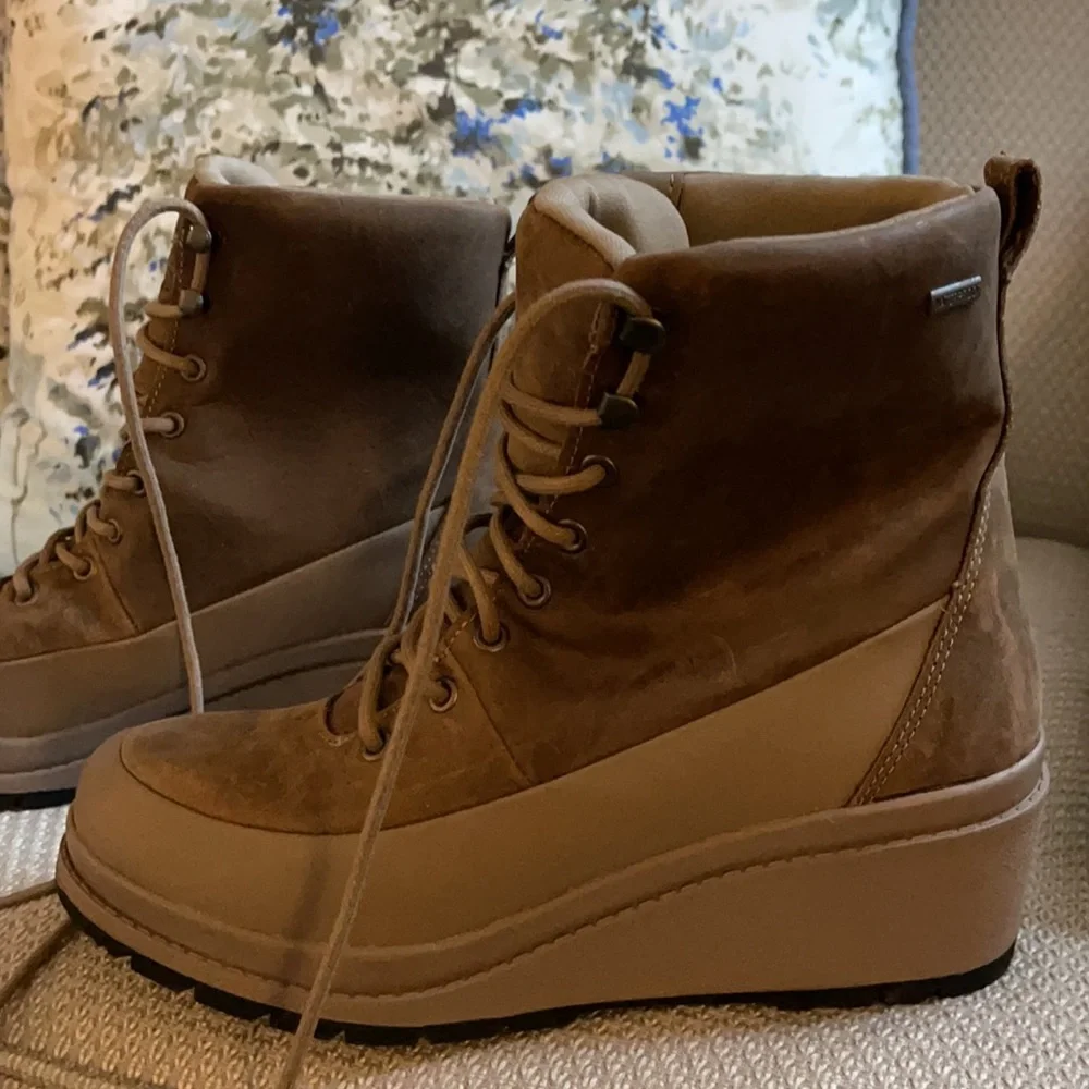 Muck Boot Company Women Waterproof Boots | Taupe |Size 9M